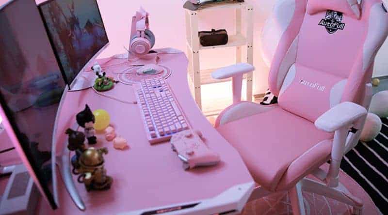 Pink desk and gaming chair