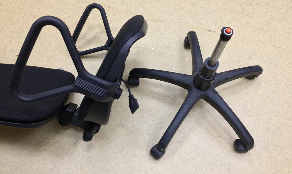 How to Remove Office Chair Wheels